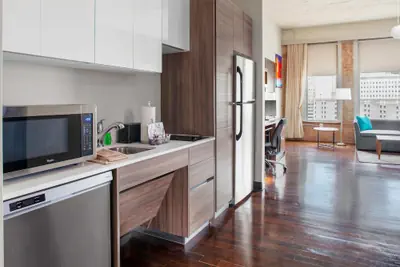 Photo 2 - TownePlace Suites by Marriott Dallas Downtown