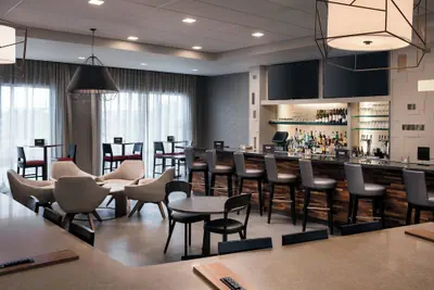 Photo 2 - Courtyard by Marriott Pullman