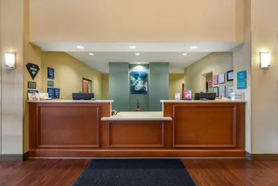 Photo 4 - Best Western Plus Tuscumbia Muscle Shoals Hotel and Suites