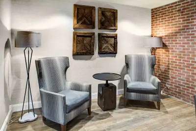 Photo 3 - Hampton Inn & Suites by Hilton Pittsburg Kansas Crossing