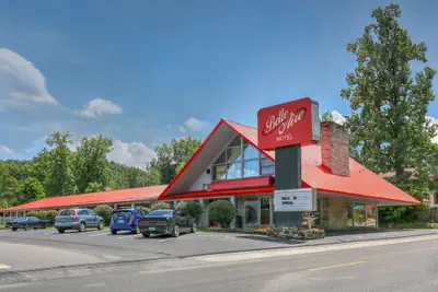 Photo 2 - Belle Aire Motel