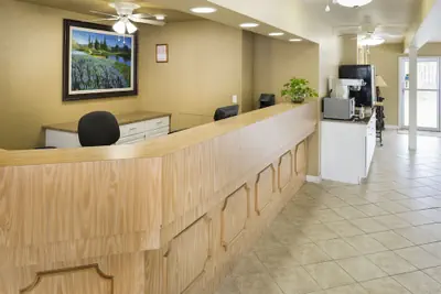 Photo 3 - Belle Aire Motel