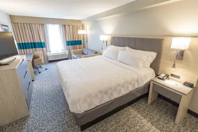 Photo 3 - Holiday Inn Knoxville N - Merchant Drive by IHG