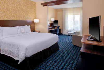 Photo 5 - Fairfield Inn and Suites by Marriott Detroit Canton