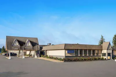Photo 2 - Travelodge by Wyndham Gaylord