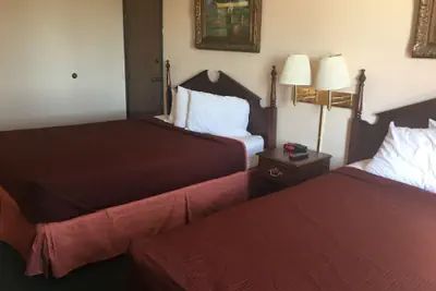 Photo 5 - Derby Inn & Suites