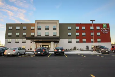 Photo 2 - Holiday Inn Express & Suites Kirksville - University Area by IHG