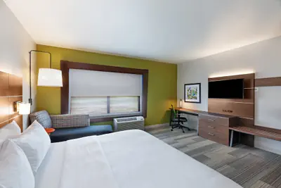 Photo 4 - Holiday Inn Express & Suites Chanute by IHG