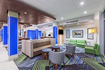 Photo 2 - Holiday Inn Express & Suites Chanute by IHG