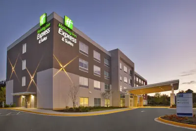 Photo 2 - Holiday Inn Express & Suites South Hill by IHG
