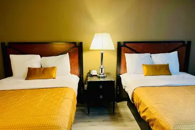 Photo 5 - Super 8 by Wyndham Benton Harbor - St. Joseph