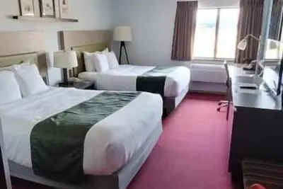 Photo 3 - Pictured Rocks Inn & Suites