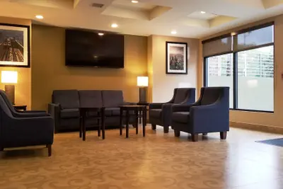 Photo 4 - Days Inn by Wyndham Brooklyn Marine Park