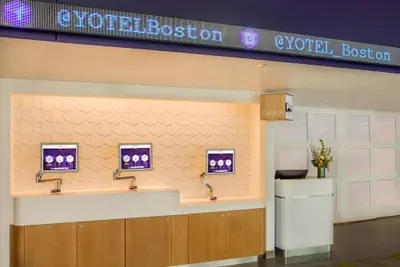 Photo 3 - YOTEL Boston
