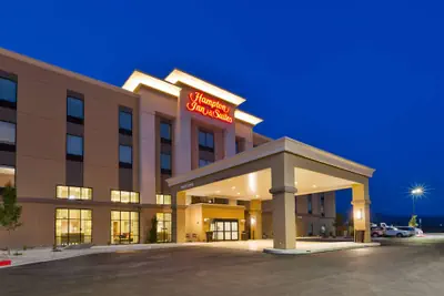 Photo 2 - Hampton Inn & Suites Wells