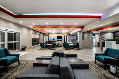 Photo 5 - La Quinta Inn & Suites by Wyndham Pittsburg