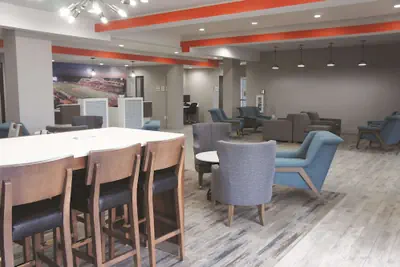 Photo 4 - La Quinta Inn & Suites by Wyndham Pittsburg
