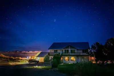 Photo 2 - Bryce Trails Bed and Breakfast