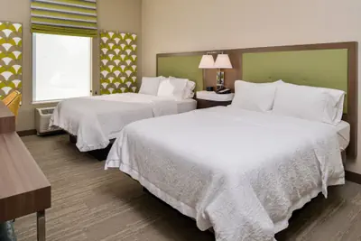 Photo 5 - Hampton Inn Omaha Airport
