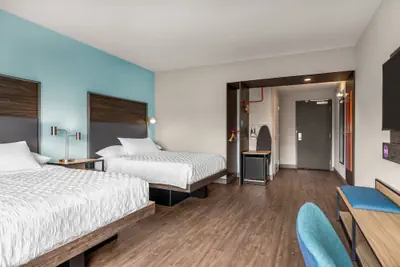 Photo 5 - Tru by Hilton Lancaster East