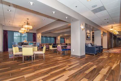 Photo 4 - Hampton Inn Norwich