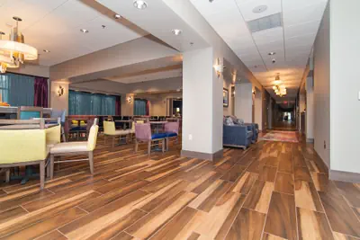 Photo 3 - Hampton Inn Norwich
