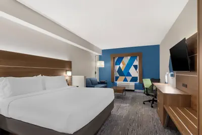 Photo 5 - Holiday Inn Express Spring Hill by IHG