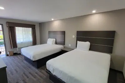 Photo 5 - Travelodge by Wyndham Buena Park