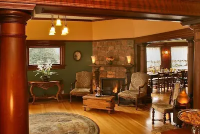 Photo 3 - Cabernet House, An Old World Inn