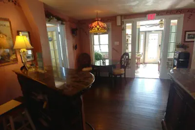 Photo 2 - Island Guest House B&B