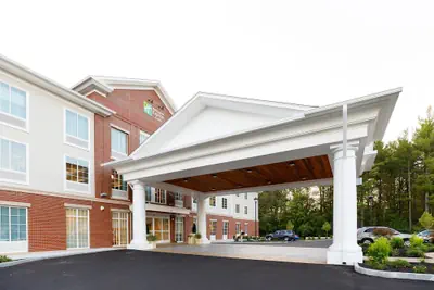Photo 2 - Holiday Inn Express & Suites Sturbridge by IHG