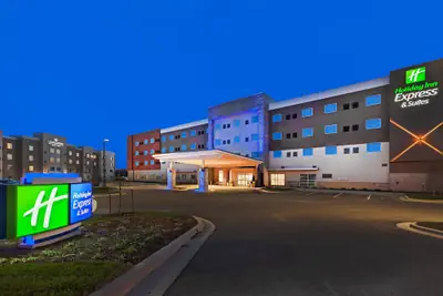 Photo 2 - Holiday Inn Express & Suites Lenexa - Overland Park Area by IHG
