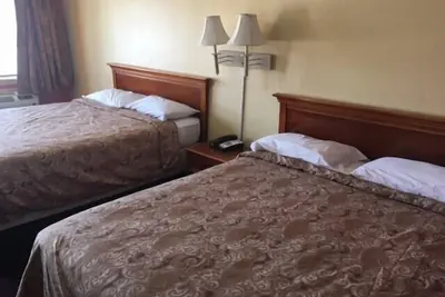 Photo 5 - De Leon Inn