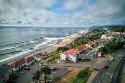 Photo 2 - Ester Lee Oceanview Inn