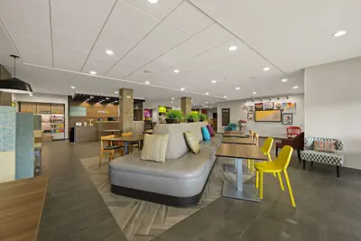 Photo 4 - Home2 Suites by Hilton Baytown