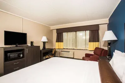 Photo 5 - Baymont by Wyndham Appleton