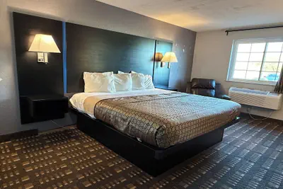 Photo 5 - Coratel Inn and Suites by Jasper Stillwater