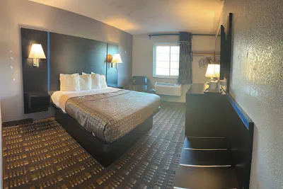 Photo 4 - Coratel Inn and Suites by Jasper Stillwater