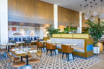 Photo 4 - Inn at the Pier Pismo Beach, Curio Collection by Hilton