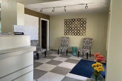 Photo 3 - Guest Inn