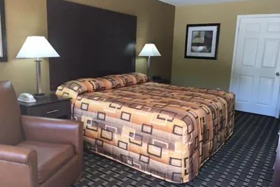 Photo 5 - Executive Inn & Suites