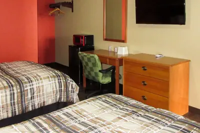 Photo 4 - Rodeway Inn Murfreesboro Downtown