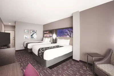 Photo 5 - La Quinta Inn & Suites by Wyndham Kingsville
