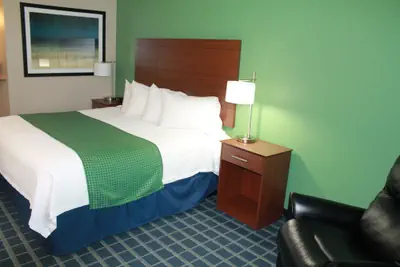 Photo 5 - Reston Lodge & Suites