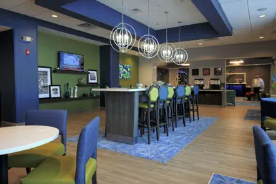 Photo 4 - Hampton Inn West Plains