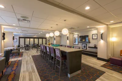 Photo 3 - Hampton Inn Buffalo-Hamburg
