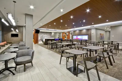 Photo 4 - SpringHill Suites by Marriott Cincinnati Blue Ash