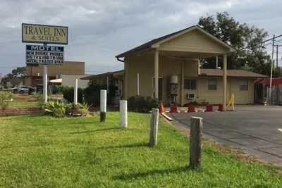 Photo 2 - Travel Inn & Suites