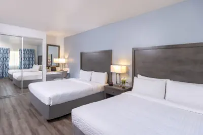Photo 4 - Beachfront Inn and Suites at Dana Point