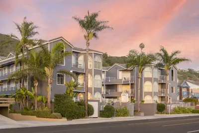 Photo 2 - Beachfront Inn and Suites at Dana Point